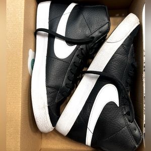 Nike Blazer Mid